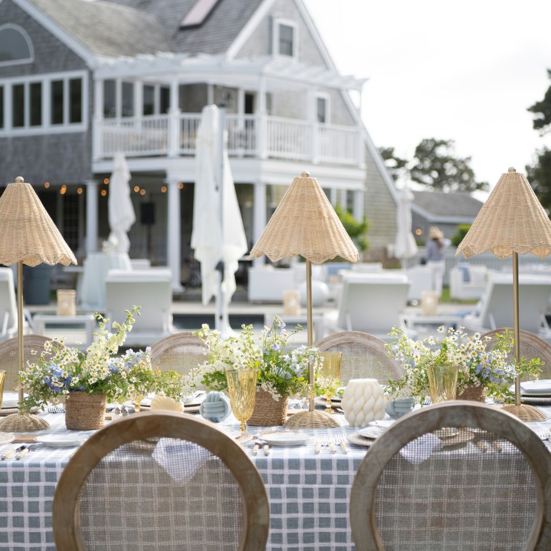 outdoor wedding table at martha's vineyard