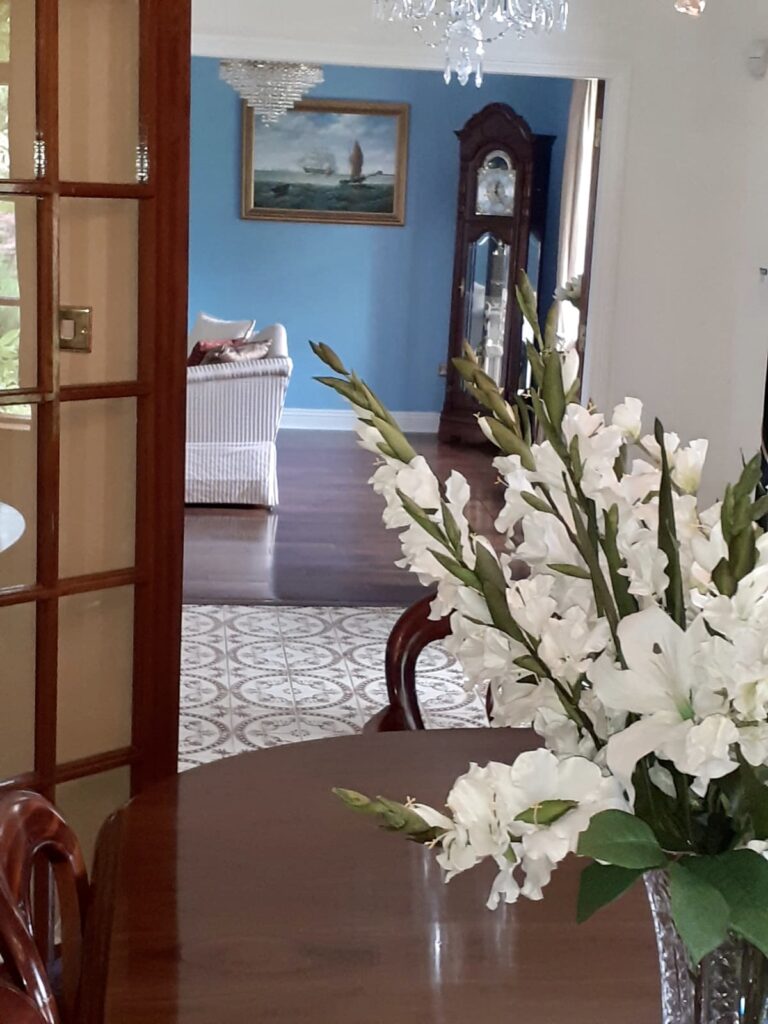 dining room to the blue room