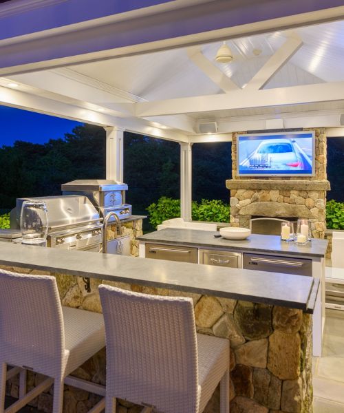outdoor kitchen