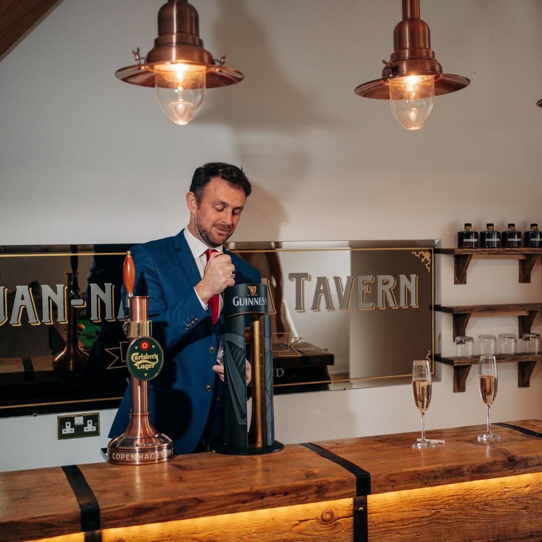 bar